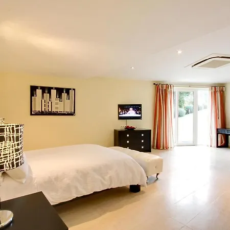 With 8 Bedrooms In Benahavis, With Private Pool, Enclosed Garden And Wi... Estepona